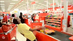 Quand on a enfin retrouvé des Aldi dans le Queensland.